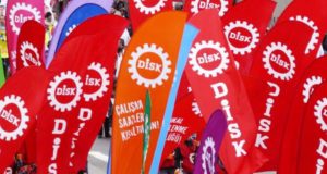 DİSK: İŞÇİ SINIFI BORÇLU DEĞİL ALACAKLIDIR! KRİZİ YÜZDE 1 YARATTI, BEDELİNİ YÜZDE 99 ÖDEMEYECEK!