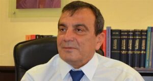 Emin Koramaz-Meyve çağında ağacın düşmanı…