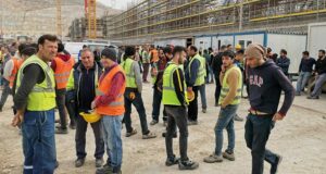Akkuyu Nükleer inşaatında 3 aydır maaş alamayan 700 işçi eylem başlattı