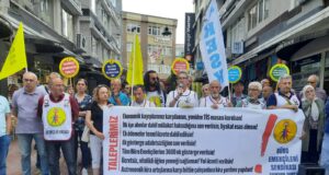 Büro Emekçileri Sendikası İş Bıraktı; “Tüm kamu çalışanları hayal kırıklığına uğratıldı”