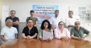 Velilerden yetkililere çağrı: ‘Harçlığı olmayan çocuklar, tuvaletlerden su içmek zorunda kalıyor’