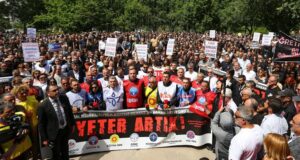 Eğitimciler 81 ilde iş bıraktı: “Bakan Tekin istifa”